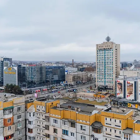 Sky High Living In A Modern 1-bedroom Retreat Apartament Chisinau