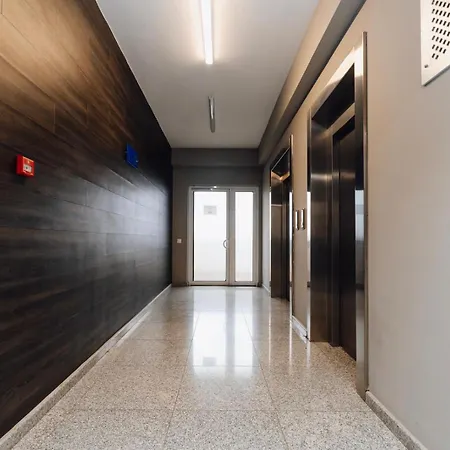 Apartament Sky High Living In A Modern 1-bedroom Retreat Chisinau